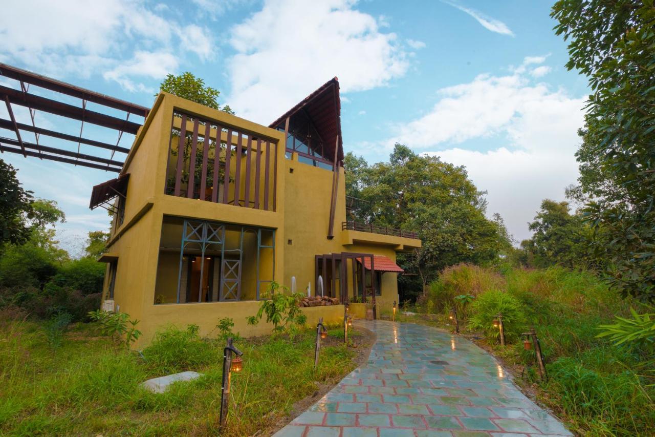 Vannraj Resort And Spa Khawāsa Exterior foto